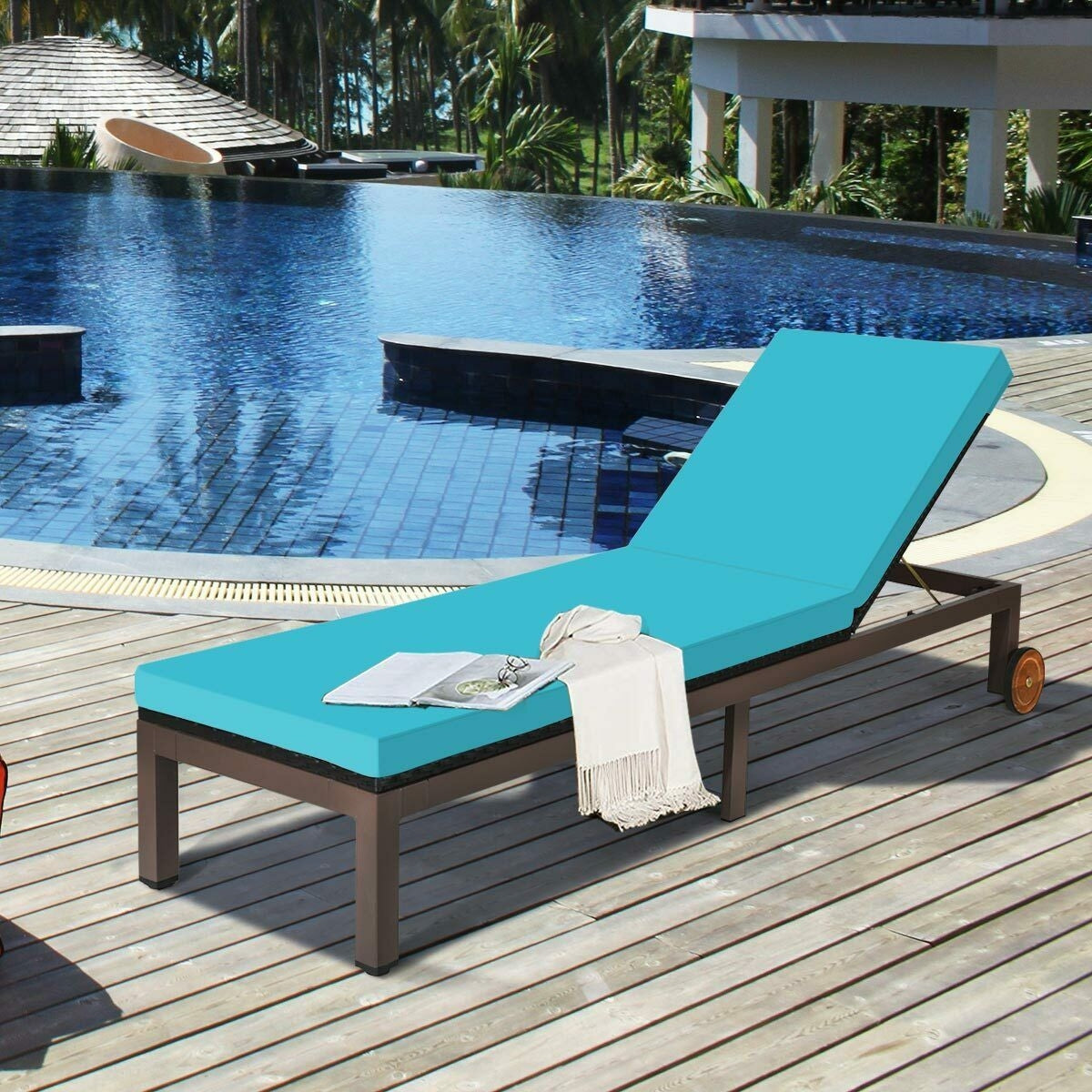Patio Chaise Lounge Chair Outdoor Rattan Lounger Recliner Chair-Beige
