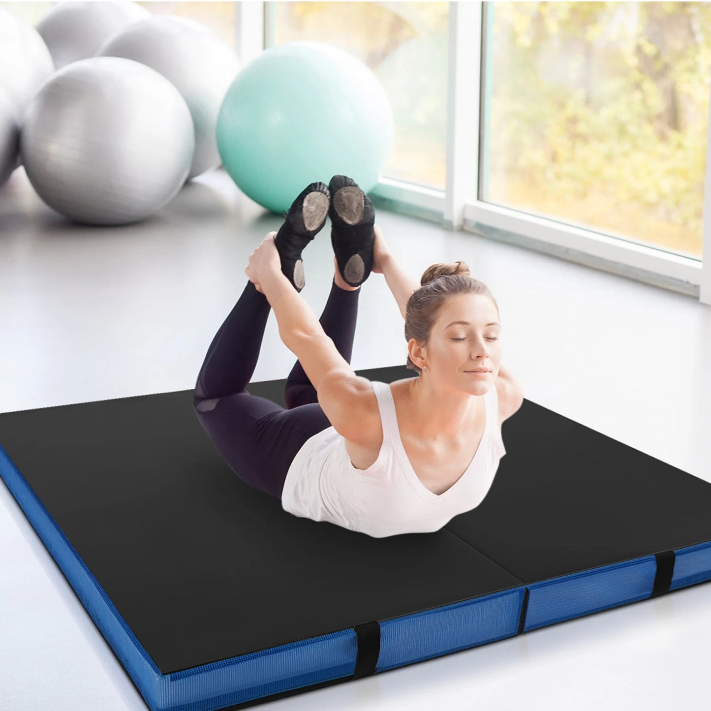 4ft x 4ft x 4in Bi-Folding Gymnastic Tumbling Mat with Handles and Cover-Black