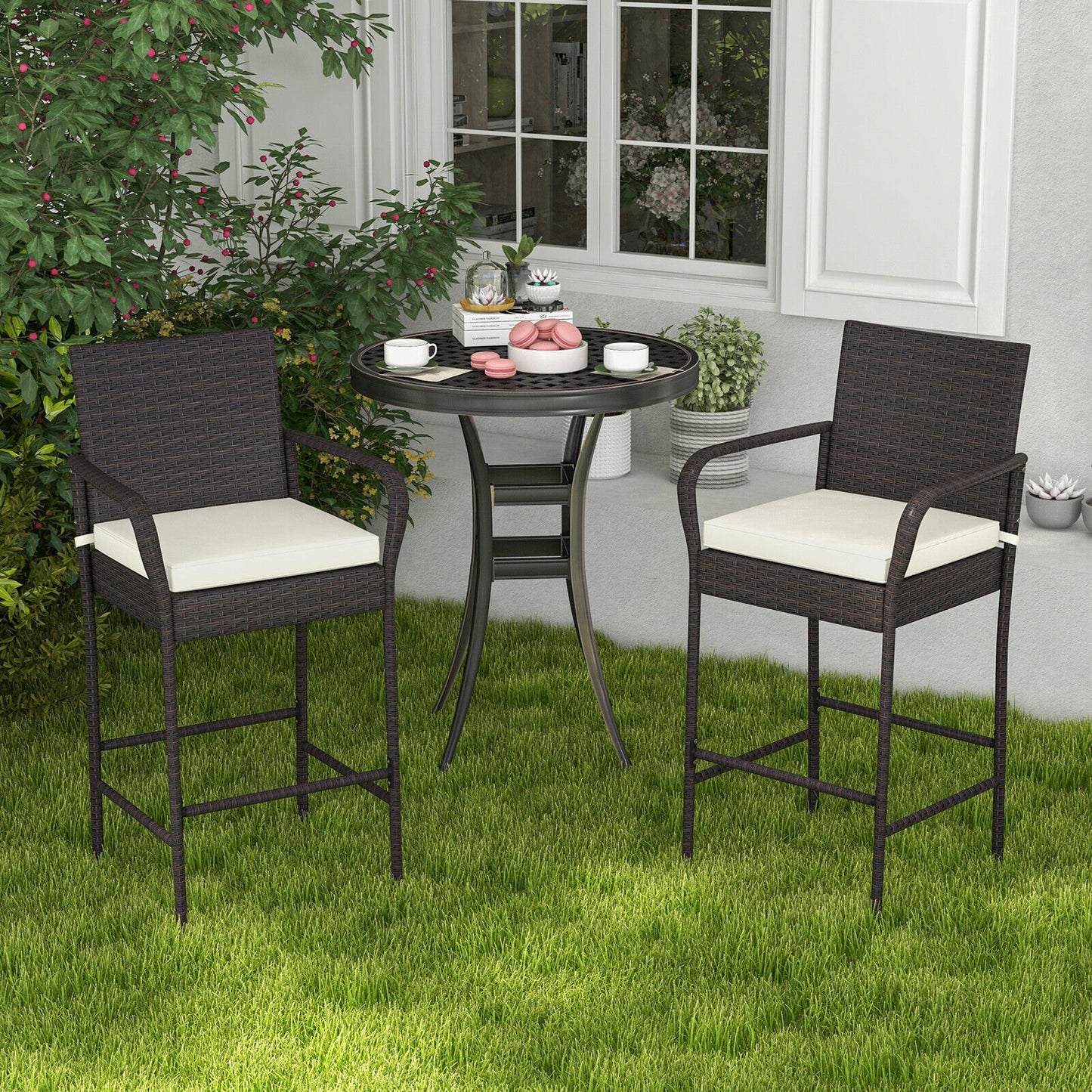 2/4 Pieces Outdoor PE Rattan Cushioned Barstool Set with Armrests-Set of 2