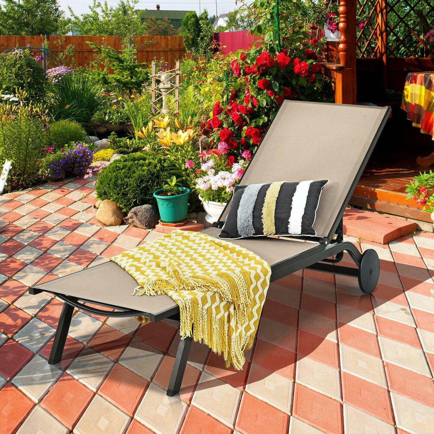 Aluminum Fabric Outdoor Patio Lounge Chair with Adjustable Reclining -Black