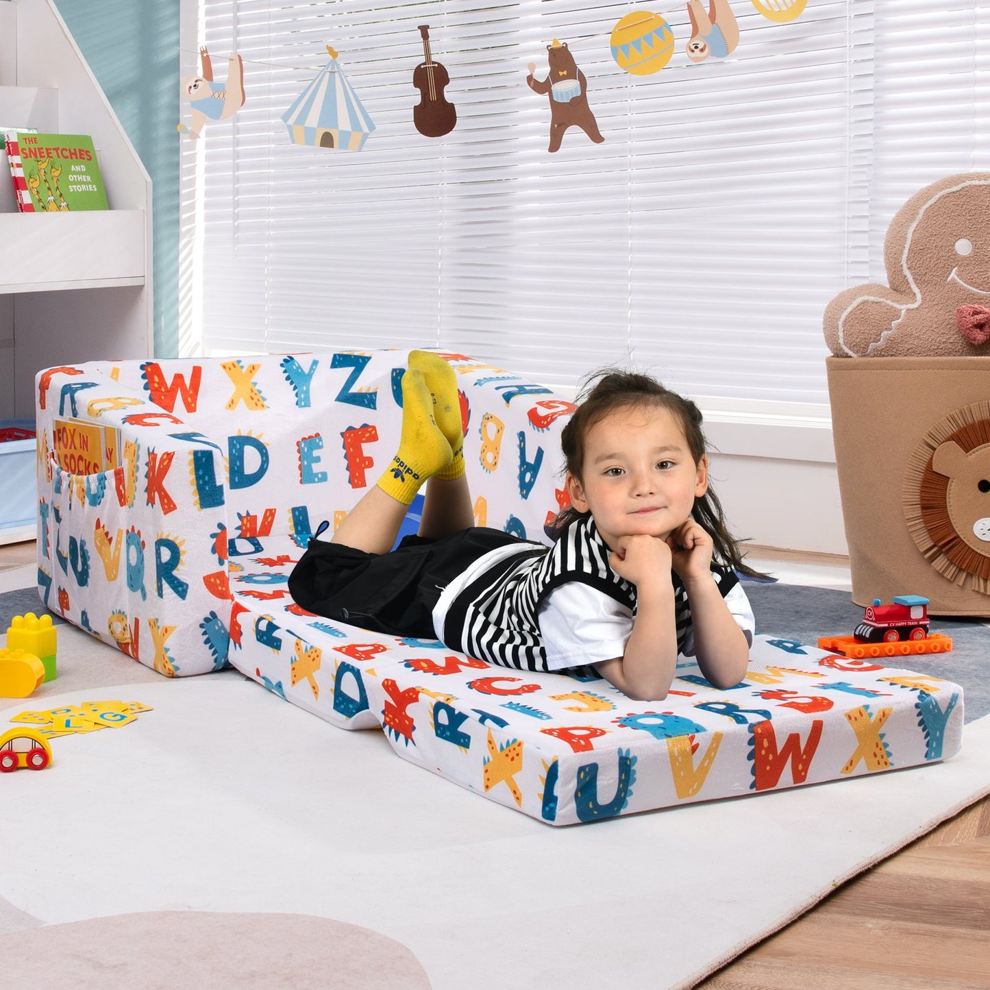 2-in-1 Convertible Kids Sofa with Velvet Fabric-Blue