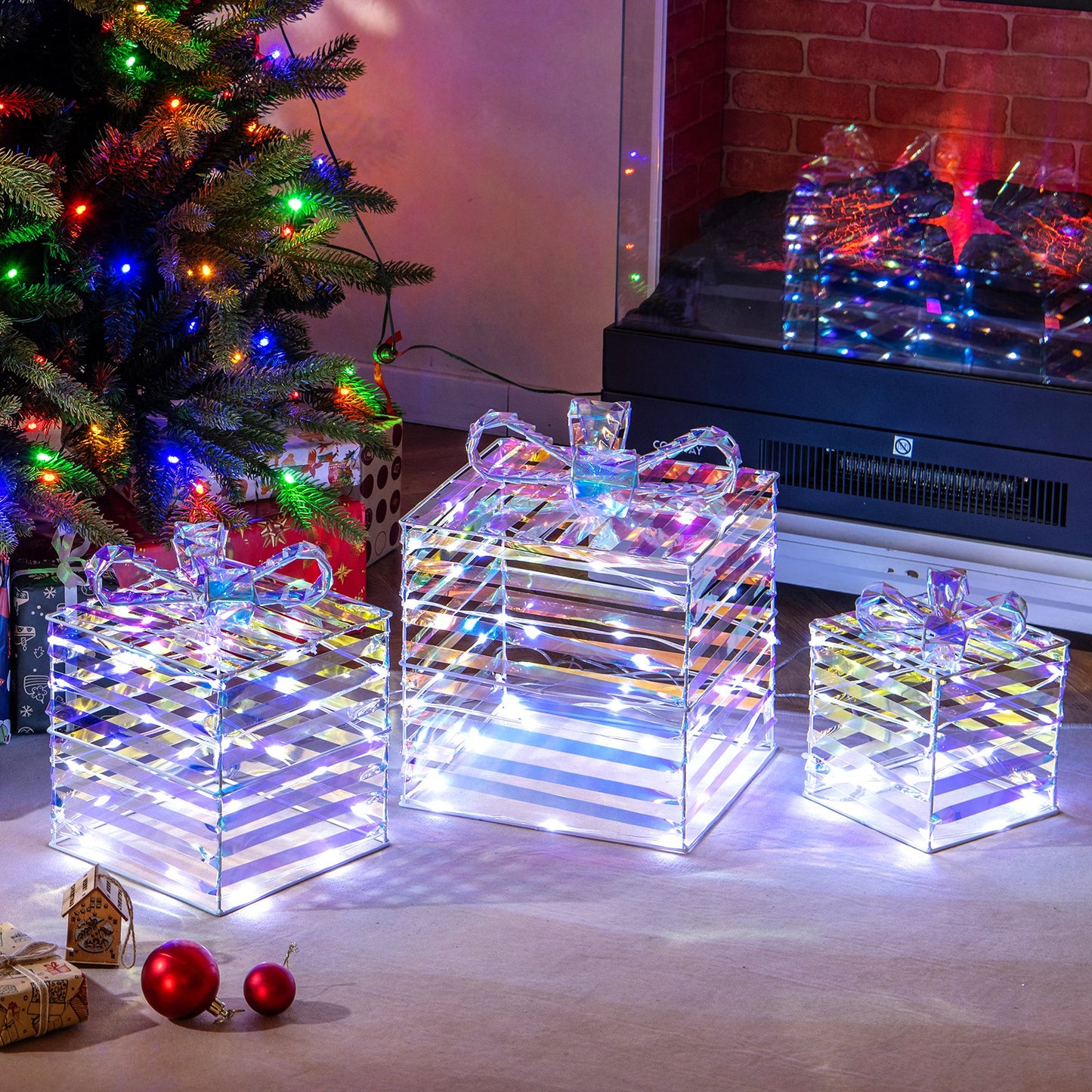Set of 3 Christmas Lighted Gift Boxes with Bows and Plug