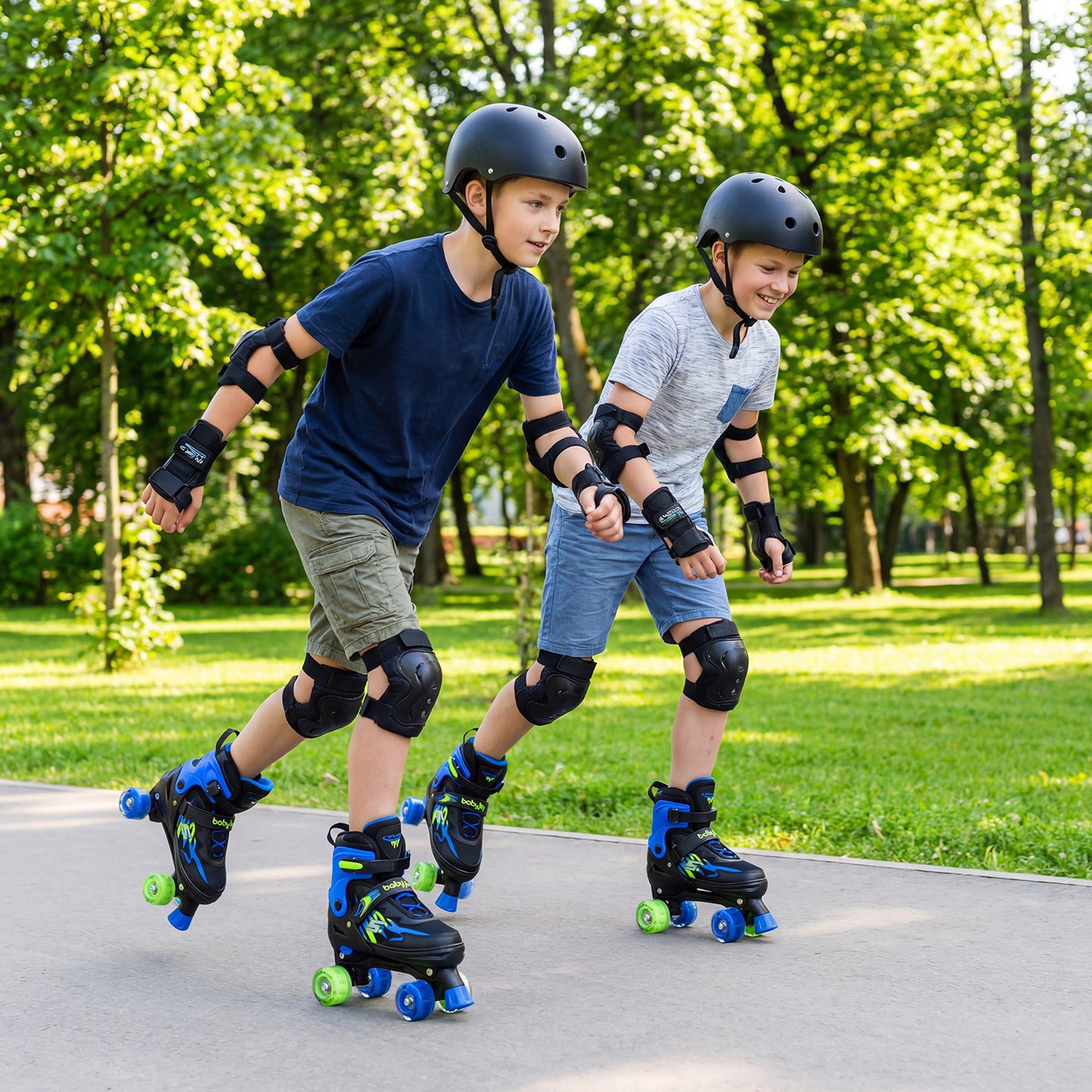 Kids Roller Skates for Girls Boys Teens 4 Sizes Adjustable Quad Skates with Light-up Wheels-Black