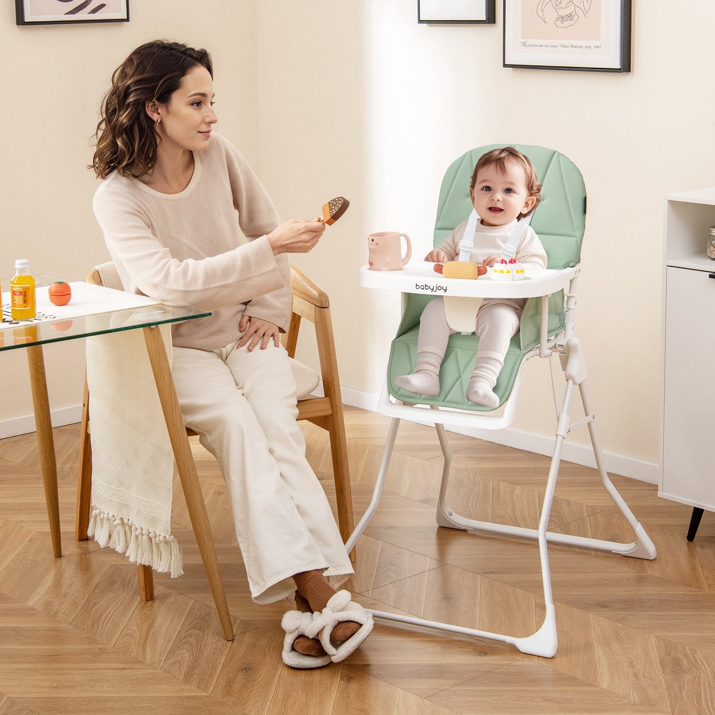 Easy Clean Compact Highchair with Removable Adjustable Tray and PU Seat Cushion-Brown